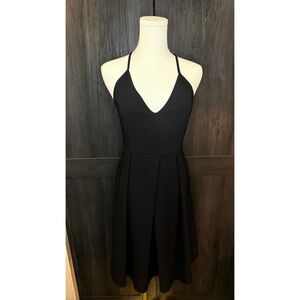Elia Cher Black Fit and Flare Dress V-Neck Adjustable Straps Pockets Mid Length